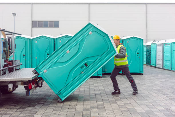 Best Portable toilet rental cost  in Lockport, NY